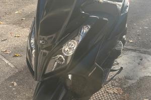 Kymco downtown 200i