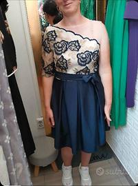 vestito nuovo senza etichetta 