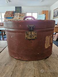 CAPPELLIERA ANTICA VINTAGE