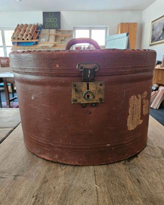 CAPPELLIERA ANTICA VINTAGE