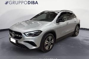 Mercedes-Benz GLA GLA-H247 2023 200 d Progres...