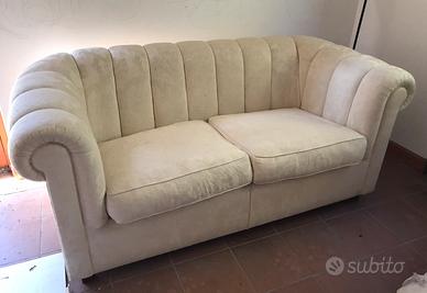 3 divani artigianali Atom modello Frau