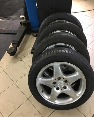 Cerchi e gomme Mercedes