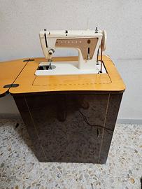 Macchina da cucire Vintage Singer