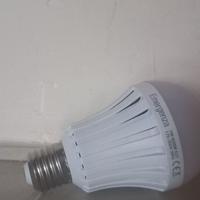 Lampadina d'Emergenza 7W 6500K E27 Ricaricabile