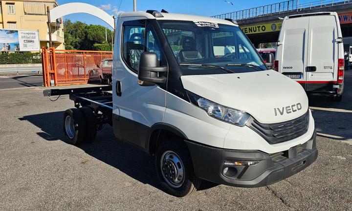 IVECO DAILY 35-160 TELAIO PASSO 3000 EURO6D NUO