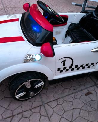 Mini Cooper elettrica per bambini