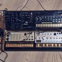 Korg Volca keys, bass, beats, mix, stand


