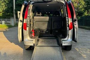mercedes vaneo trasporto disabili