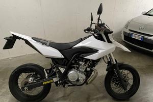 Yamaha WR 125 - 2016