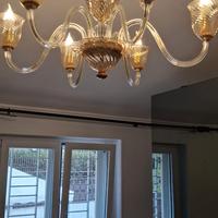 Lampadario e lampada da como'