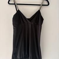 Top elegante nero con spalline gioiello – Taglia S