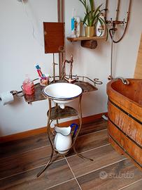 lavandino lavabo vintage con rubinetto e scarico 