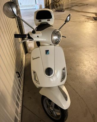 Vespa  50 LX 4 T