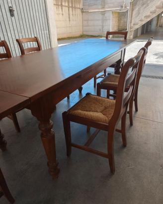 Tavolo in legno massello