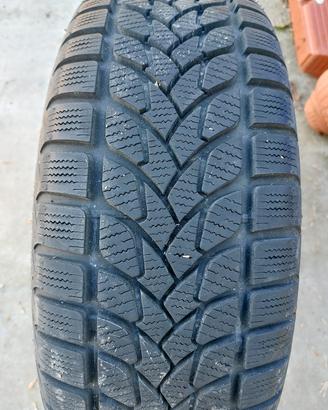 gomma  auto 215/65 R15 96H