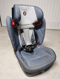 Seggiolino auto con ISO Fix Peg Perego