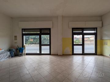 Locale commerciale 106