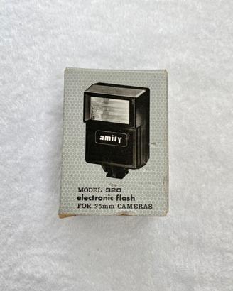 Flash vintage Amity 320 fotocamera analogica
