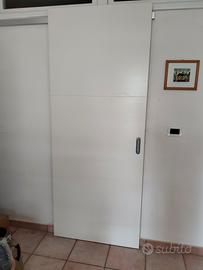 Porta in legno laccato