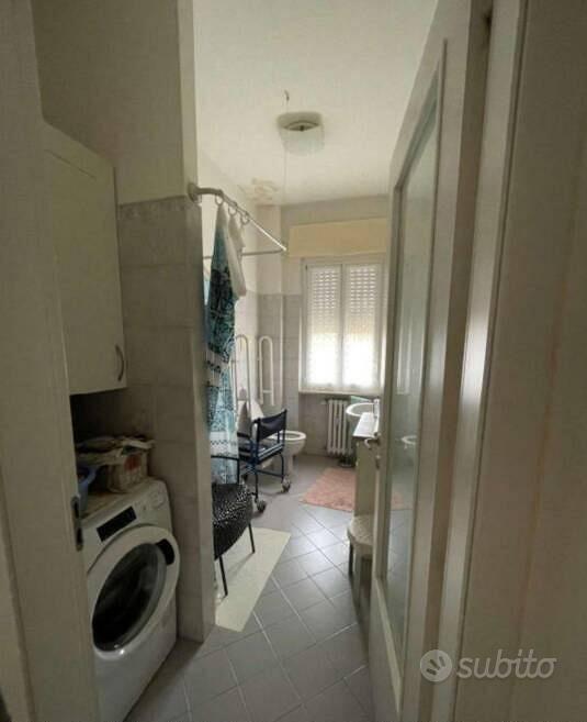 Immobile in asta di 86 m² con 3 locali e box auto - Vista 3