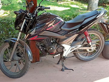 CBF 125 moto