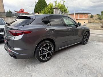 Alfa Romeo Stelvio 2.2 Turbodiesel 210 CV AT8 Q4 V