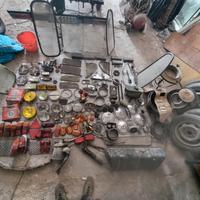 blocco fanali, motorini, mobili tutto d'epoca.