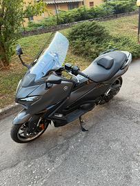 Tmax 560 tech max