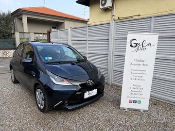 Toyota Aygo 1.0 VVT-i 69 CV 5 porte x-play