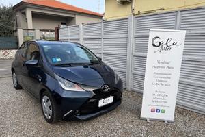 Toyota Aygo 1.0 VVT-i 69 CV 5 porte x-play