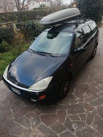 Ford Focus 1.6 s.w. benzina