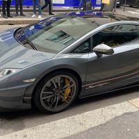 Lamborghini gallardo allestimento superleggera