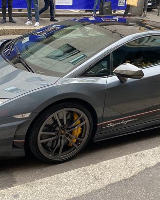 Lamborghini gallardo allestimento superleggera