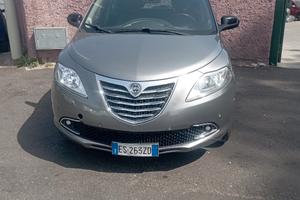 Lancia ypsilon  1.3 Multijet 