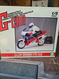 HONDA VFR 750 R  