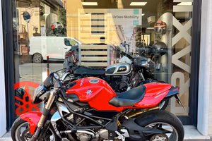 Mv Agusta Brutale 910, , tenuta da amatore, soli 2