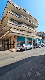Via Boccaccio Appartamento con due garage