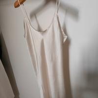 Sottoveste in raso di seta. 