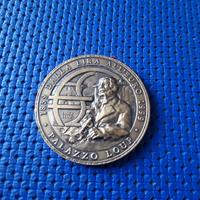 Medaglia In bronzo che celebra la lira all'euro 