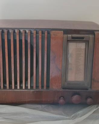 Phonola radio mod. 617
