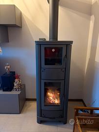 Stufa idro a legna ardhea
