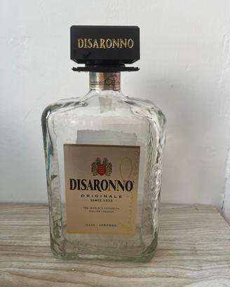 Bottiglia vuota disaronno