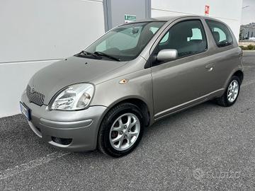 Toyota Yaris 1.0i 16V cat 3 porte Sol