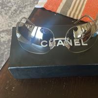 Occhiale chanel molto chic