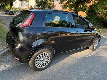 punto evo unico proprietario  benzina / metano 