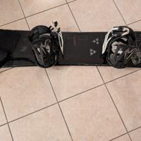 tavola e scarponi snowboard 