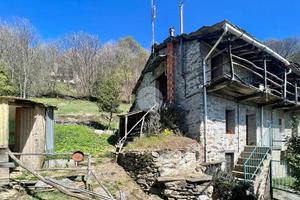 RUSTICO A MONASTERO DI LANZO