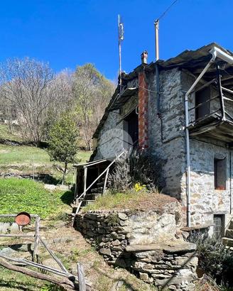 RUSTICO A MONASTERO DI LANZO