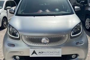 Smart ForTwo 90 0.9 T twinamic cabrio CHERRYWHITE